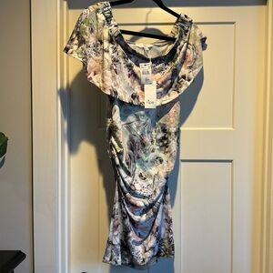 Floral maternity dress, size small